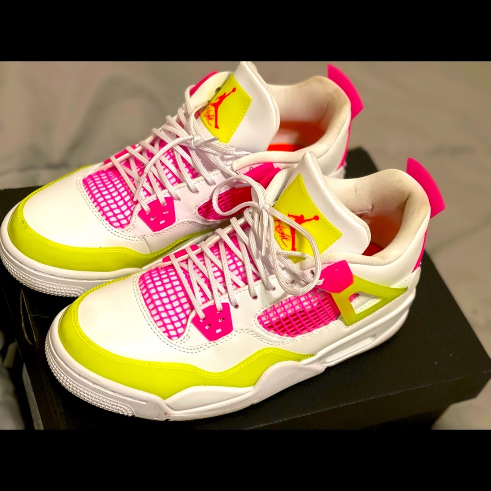 Jordan Lemon Venom 4s